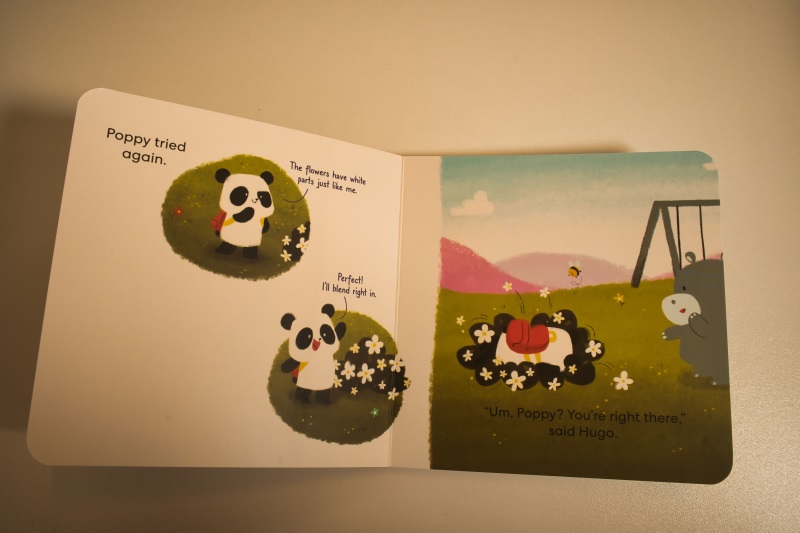 07. Panda Crate Kiwico - Play with me book